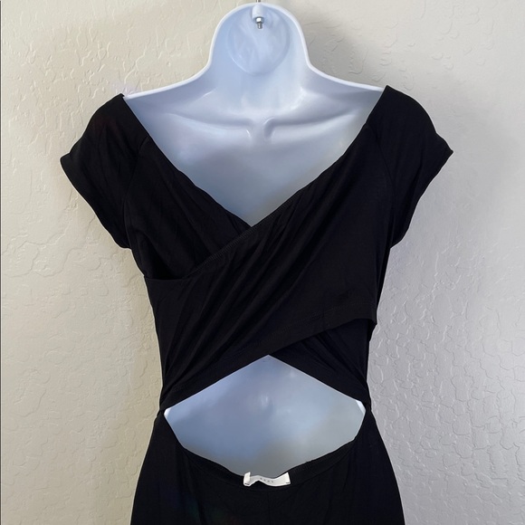 Black knit crisscross back dress - Picture 4 of 9